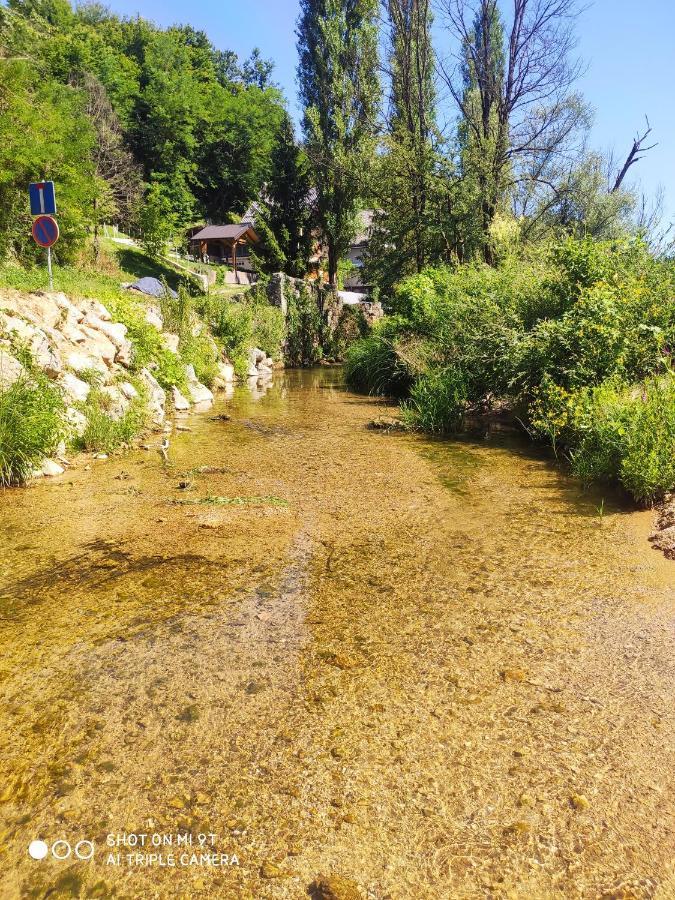 Smaragd River Near Rastoke & Plitvice Lakes Слуни Экстерьер фото